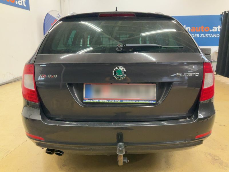 Skoda Superb 2.0 TDI Elegance 4x4 2011 – снимка 7