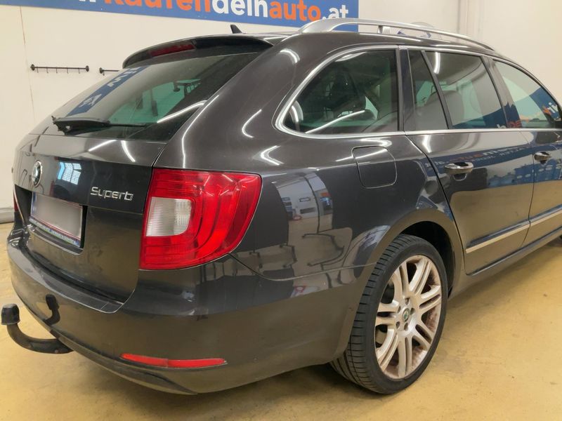 Skoda Superb 2.0 TDI Elegance 4x4 2011 – снимка 8