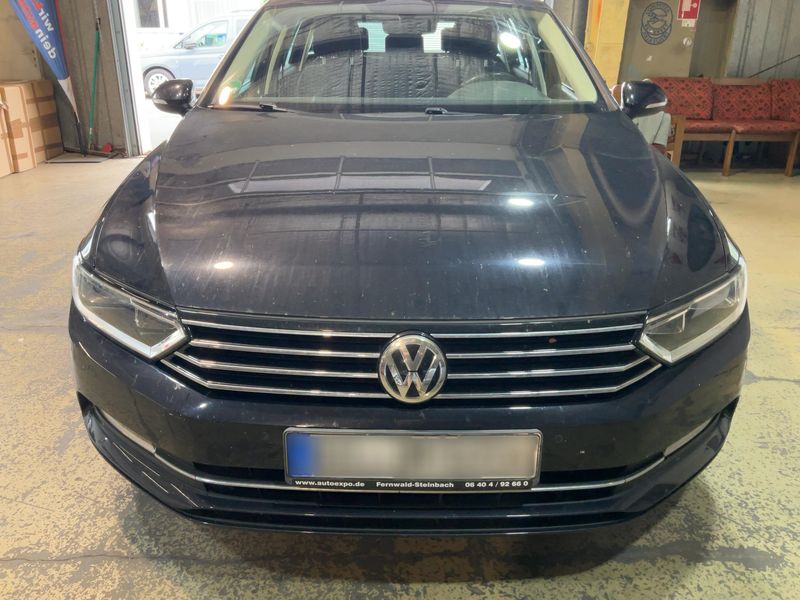 Volkswagen Passat 2.0 TDI Comfortline BlueMotion Tech 2015 – снимка 14