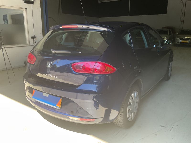 Seat Leon 1.4 Emocion 2010 – снимка 2