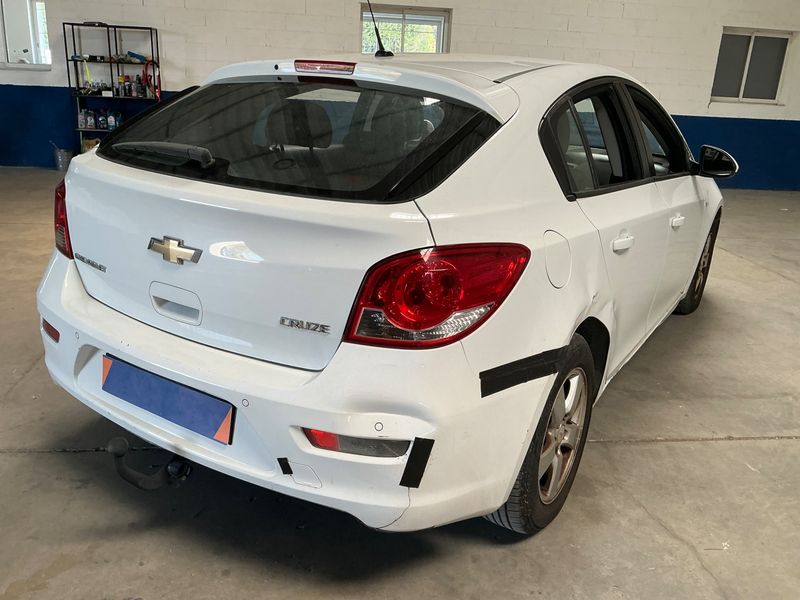 Chevrolet Cruze 1.6 LT 2011 – снимка 2