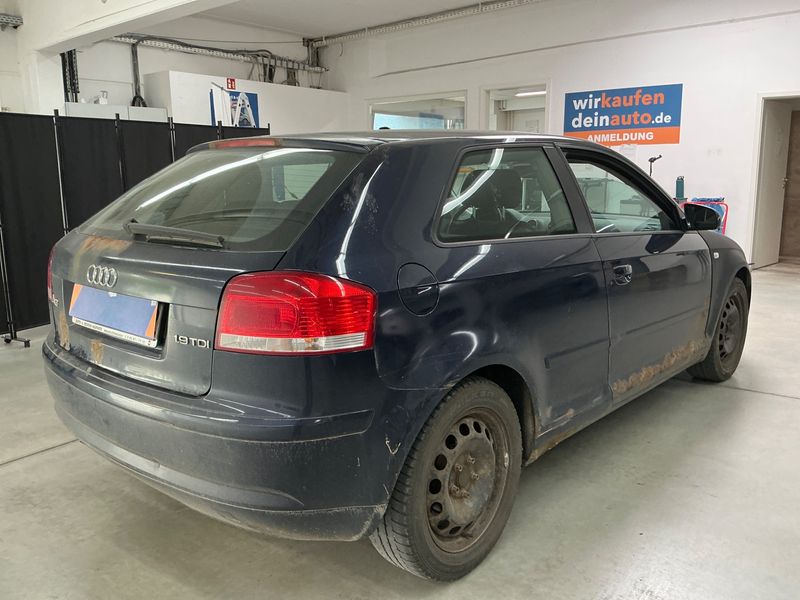 Audi A3 1.9 TDI Ambition 2004 – снимка 2