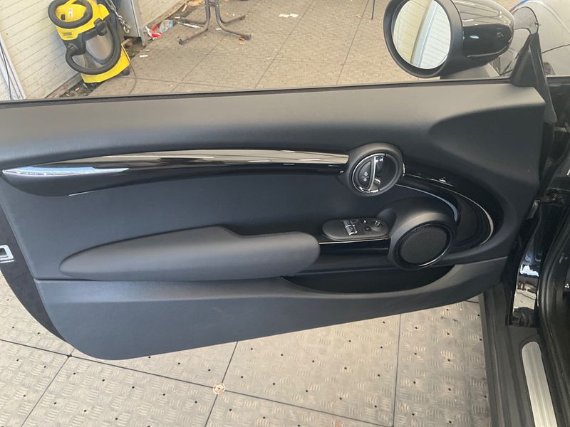 MINI Cooper S Classic Trim 2023 – снимка 28