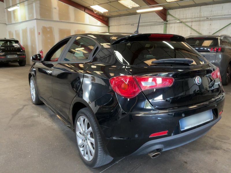 Alfa Romeo Giulietta 1.4 Turbo Super 2018 – снимка 6