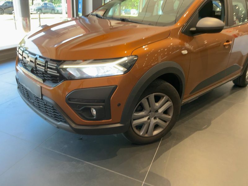 Dacia Sandero 1.0 TCe LPG Stepway Expression 2023 – снимка 2