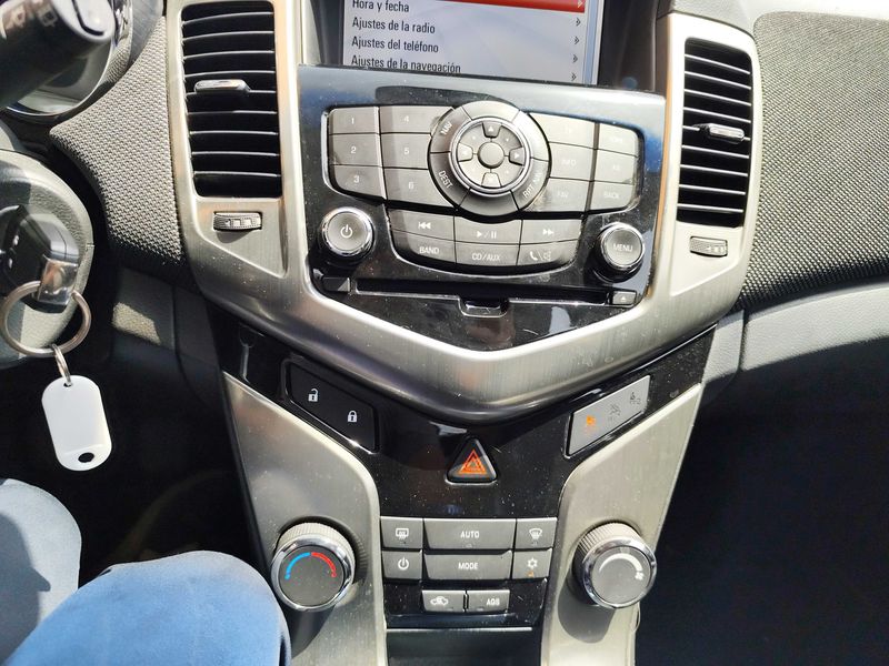 Chevrolet Cruze 2.0 Diesel LTZ 2013 – снимка на щета