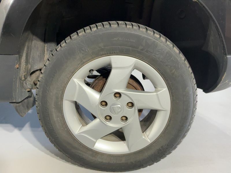 Dacia Duster 1.5 dCi Lauréate 4x2 2010 – снимка 5