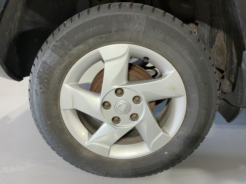 Dacia Duster 1.5 dCi Lauréate 4x2 2010 – снимка 9