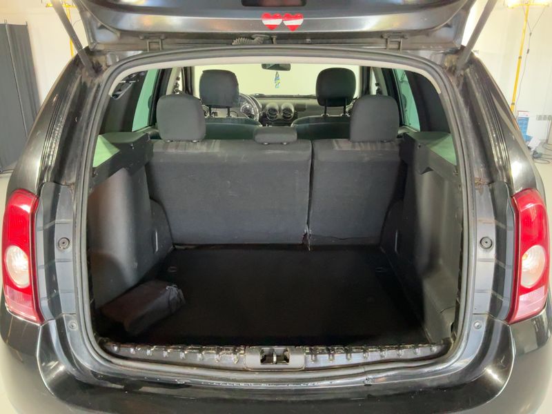 Dacia Duster 1.5 dCi Lauréate 4x2 2010 – снимка 15