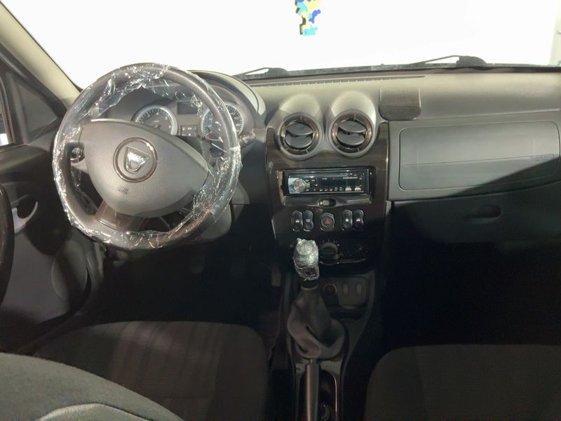 Dacia Duster 1.5 dCi Lauréate 4x2 2010 – снимка 17