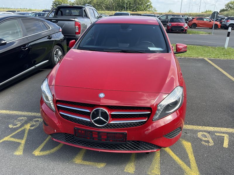 Mercedes-Benz A-Klasse A 180 BlueEfficiency Style 2015 – снимка 14