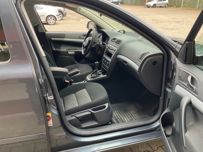 Skoda Octavia 1.4 TSI Ambiente 2009 – снимка 3