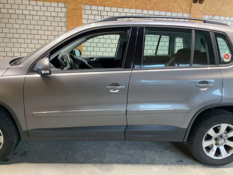 Volkswagen Tiguan 2.0 TDI Track & Field 4Motion 2009 – снимка 4