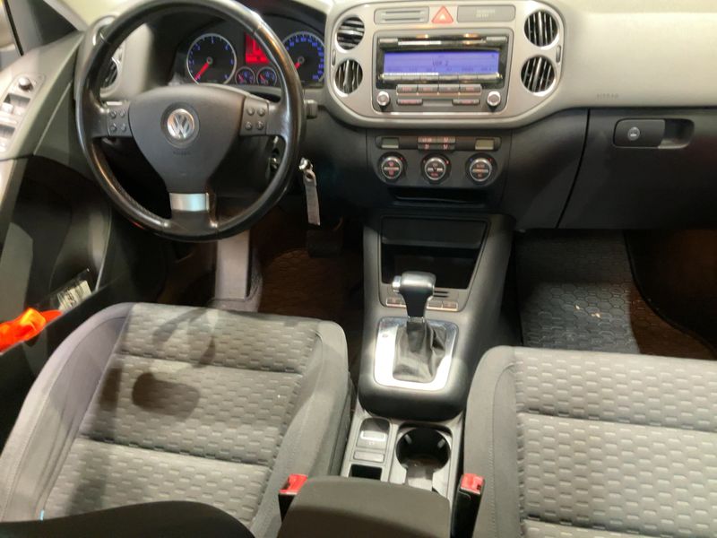 Volkswagen Tiguan 2.0 TDI Track & Field 4Motion 2009 – снимка 17