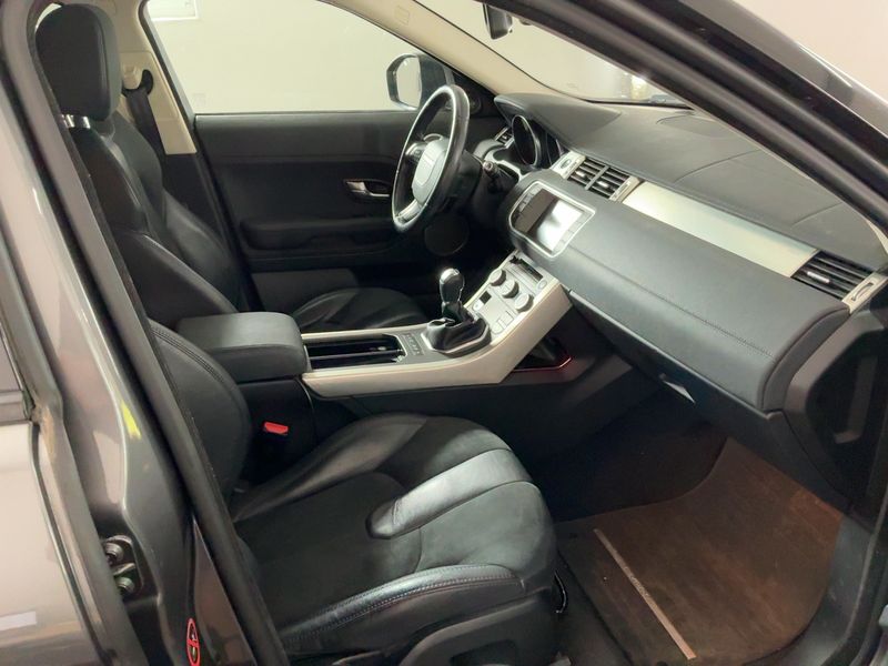 Land Rover Evoque 2.2 Td4 Pure 2015 – снимка 17