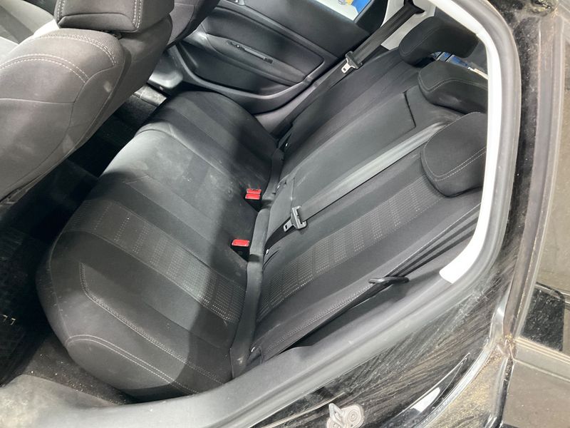 Peugeot 308 1.6 Blue-HDi Active 2016 – снимка 28