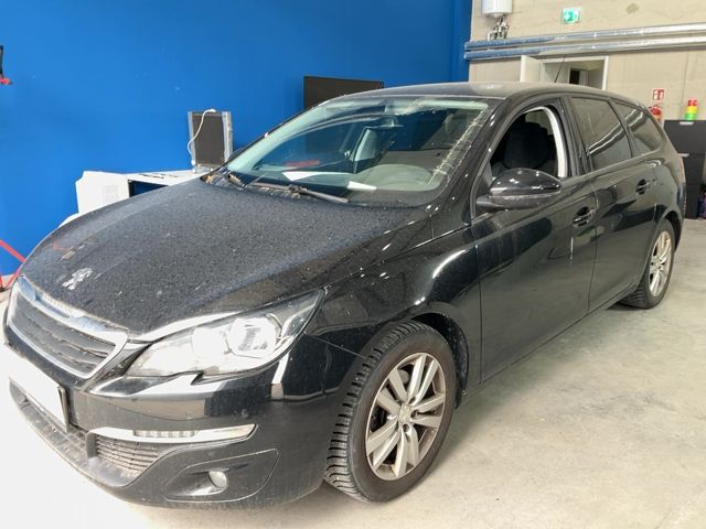 Peugeot 308 1.6 Blue-HDi Active 2016 – снимка 1