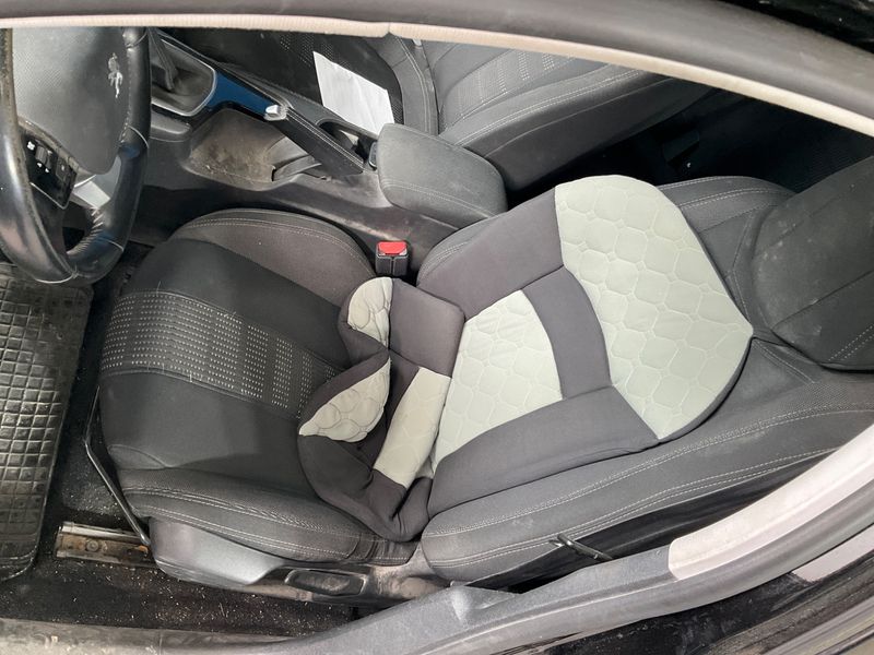 Peugeot 308 1.6 Blue-HDi Active 2016 – снимка 31