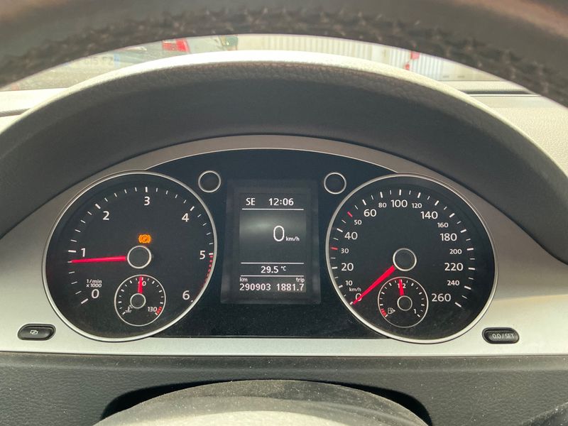 Volkswagen Passat 2.0 TDI Comfortline 2010 – снимка 4