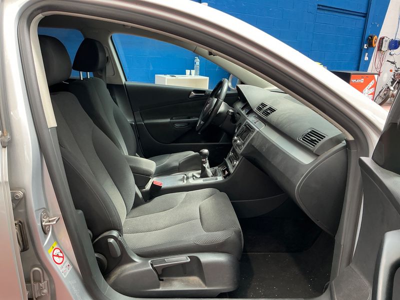 Volkswagen Passat 2.0 TDI Comfortline 2010 – снимка 3