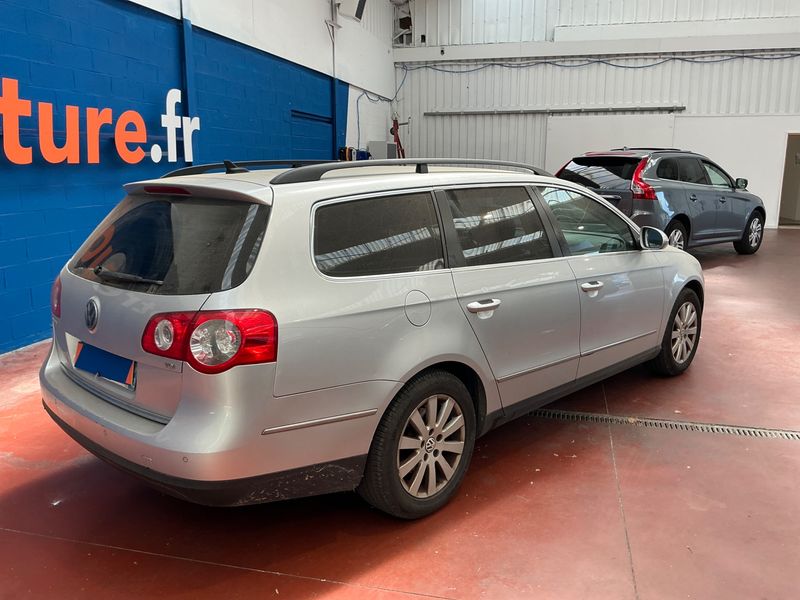Volkswagen Passat 2.0 TDI Comfortline 2010 – снимка 2