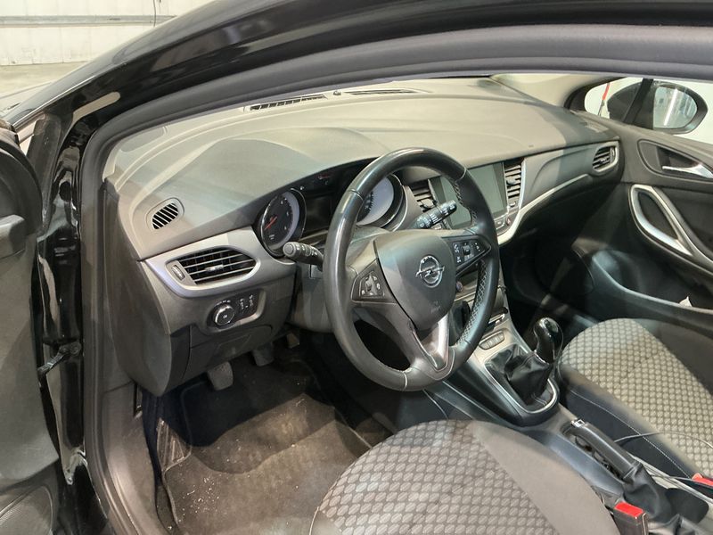 Opel Astra 1.6 CDTI DPF Business Start/Stop 2019 – снимка 26