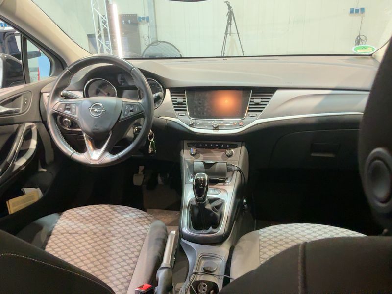 Opel Astra 1.6 CDTI DPF Business Start/Stop 2019 – снимка 17