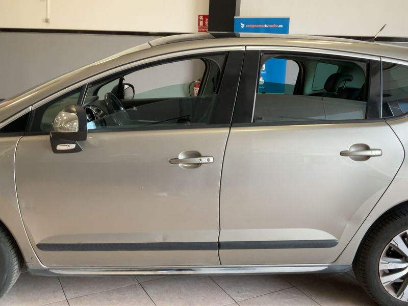 Peugeot 3008 1.6 Blue-HDi Allure 2016 – снимка 4