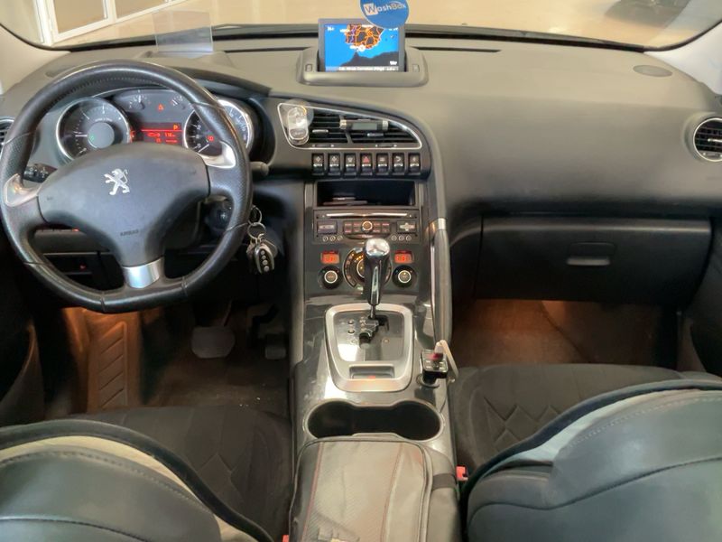 Peugeot 3008 1.6 Blue-HDi Allure 2016 – снимка 17