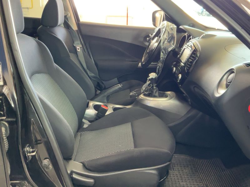 Nissan Juke 1.2 Acenta 2017 – снимка 16