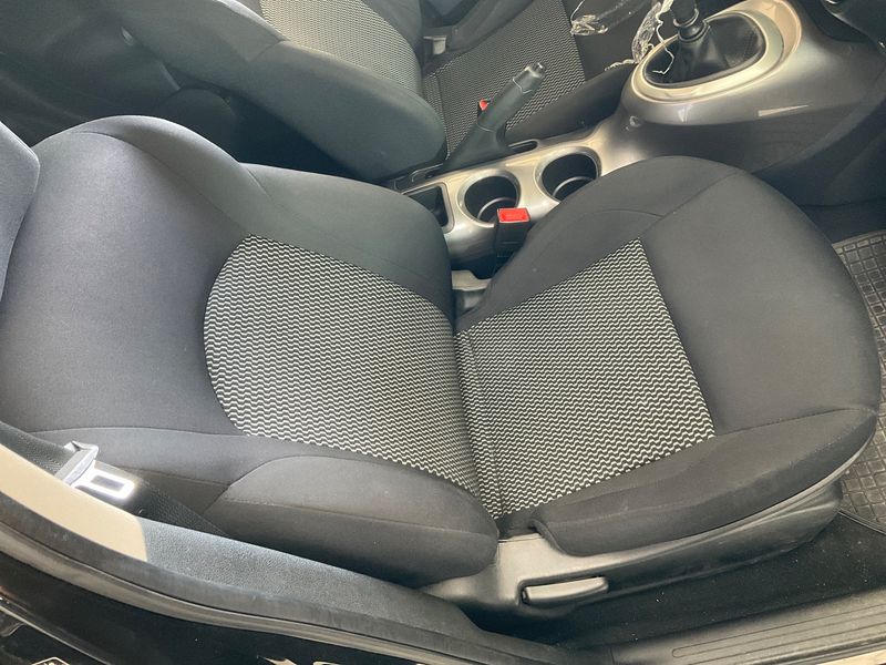 Nissan Juke 1.2 Acenta 2017 – снимка 32