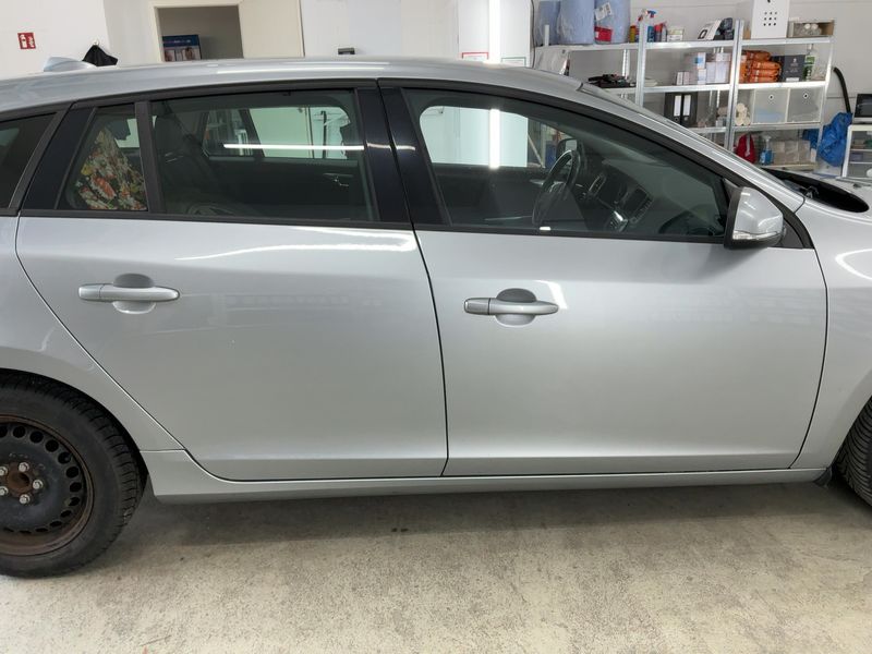 Volvo V60 1.6 D Kinetic 2013 – снимка 10
