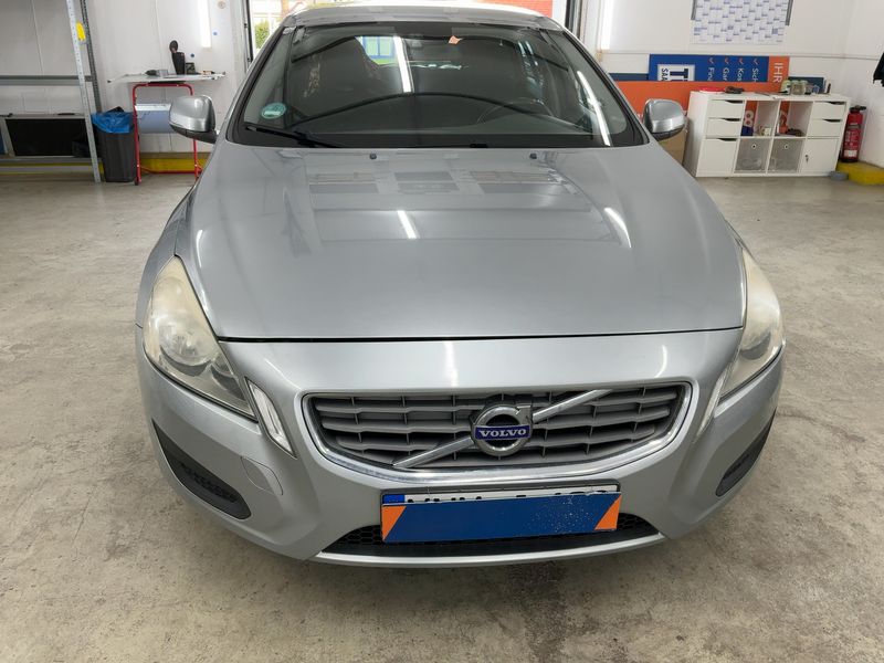 Volvo V60 1.6 D Kinetic 2013 – снимка 14