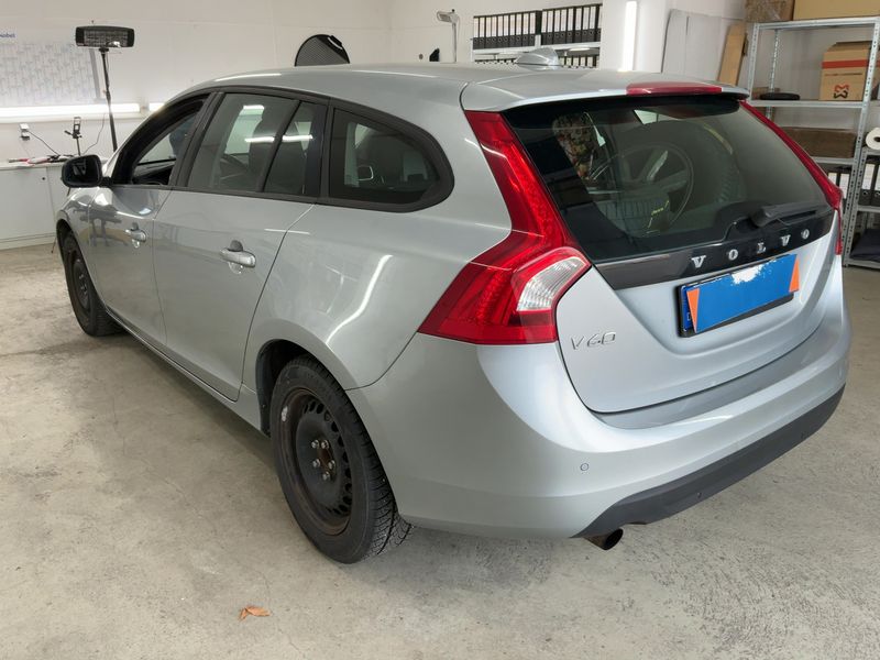 Volvo V60 1.6 D Kinetic 2013 – снимка 6
