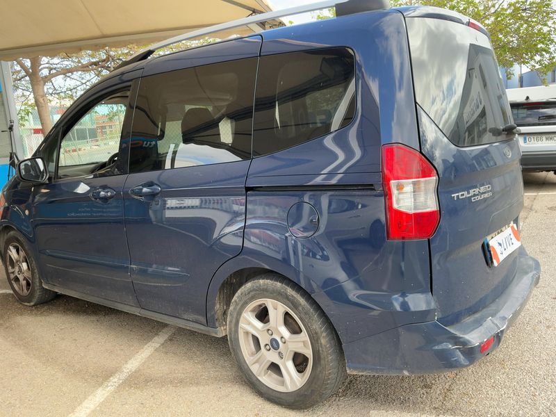 Ford Tourneo 1.0 EcoBoost Trend 2015 – снимка 6