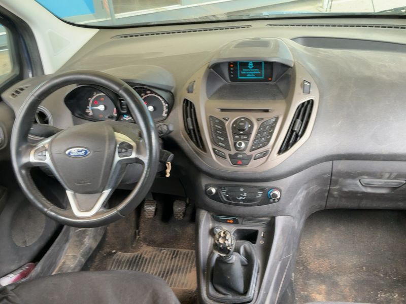 Ford Tourneo 1.0 EcoBoost Trend 2015 – снимка 17