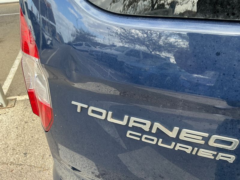 Ford Tourneo 1.0 EcoBoost Trend 2015 – снимка 26
