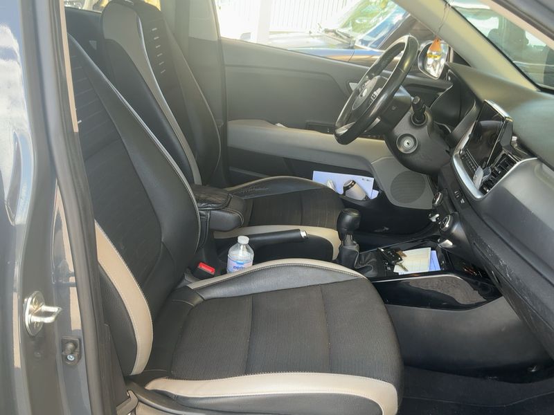 Kia Stonic 1.0 TGDI Mild-Hybrid Launch Edition 2020 – снимка 16