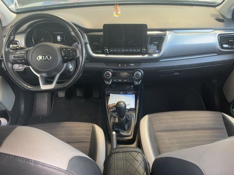 Kia Stonic 1.0 TGDI Mild-Hybrid Launch Edition 2020 – снимка 17