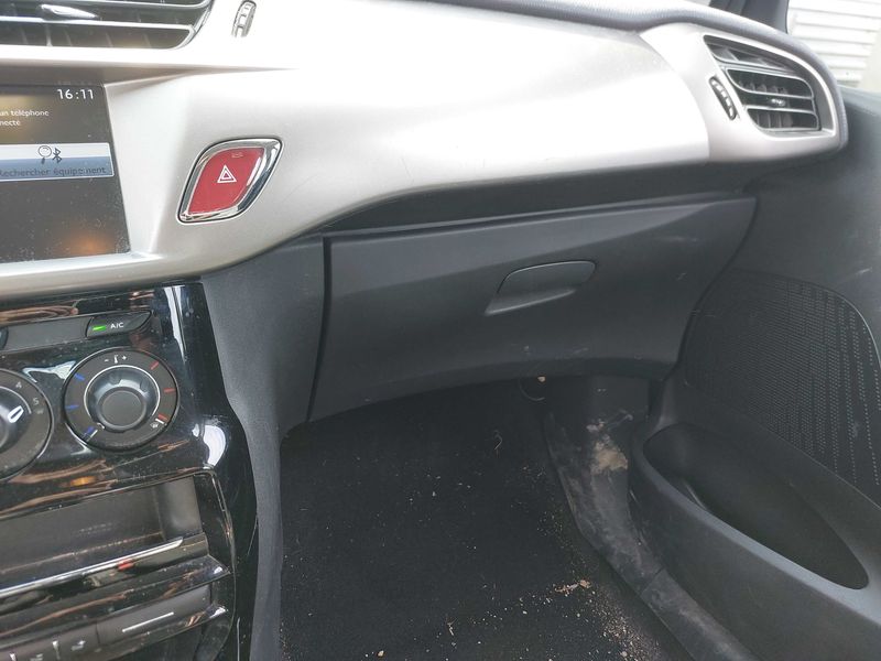 Citroen C3 1.6 Blue-HDi Feel Edition 2017 – снимка 44