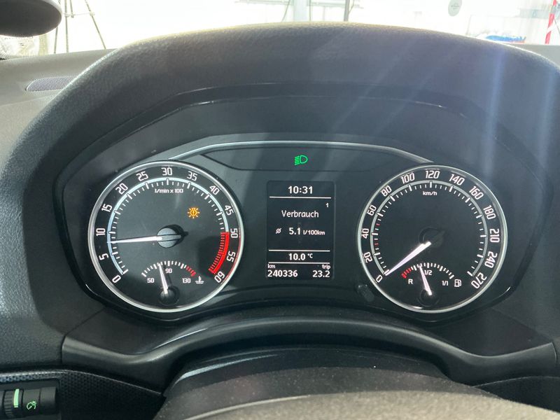 Skoda Octavia 2.0 TDI RS 2012 – снимка 19