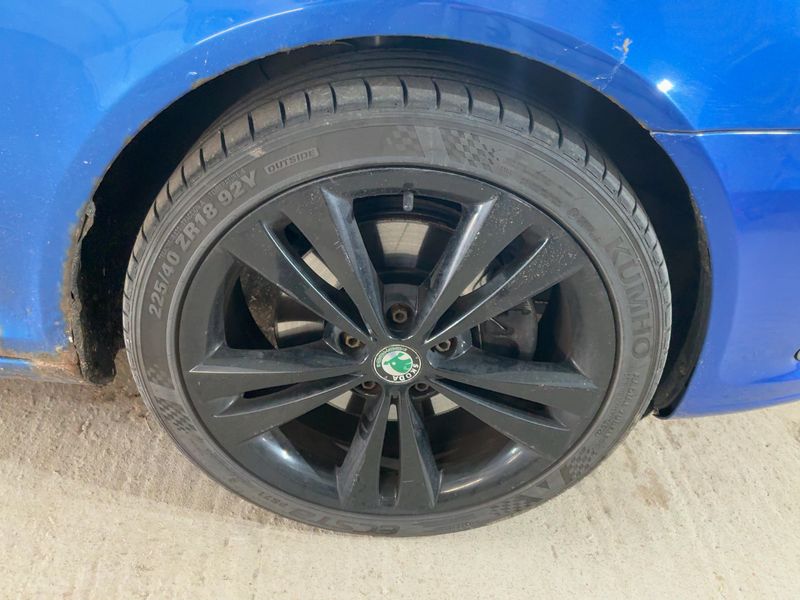 Skoda Octavia 2.0 TDI RS 2012 – снимка 11
