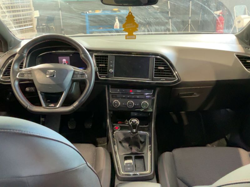 Seat Leon 1.6 TDI FR 2019 – снимка 17