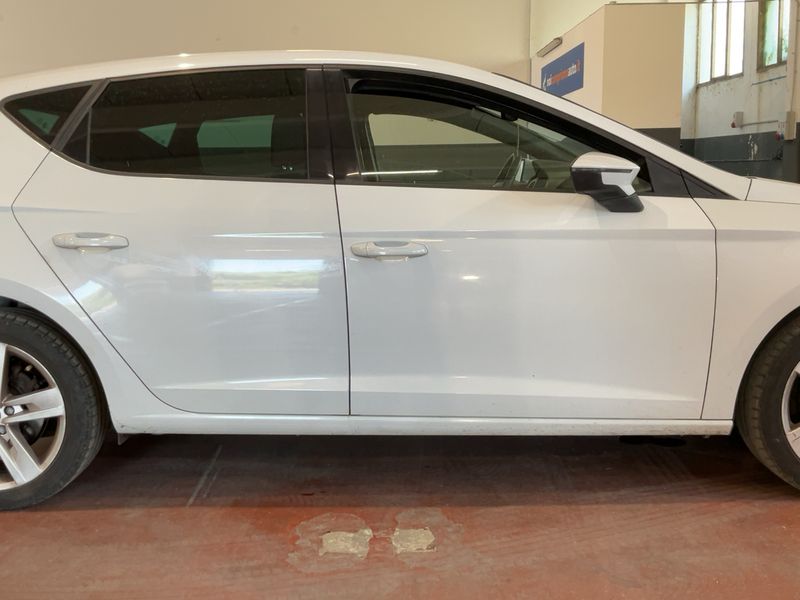 Seat Leon 1.6 TDI FR 2019 – снимка 10