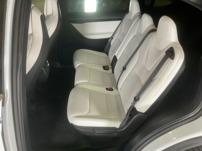 Tesla Model X 75D Dual 2018 – снимка 19