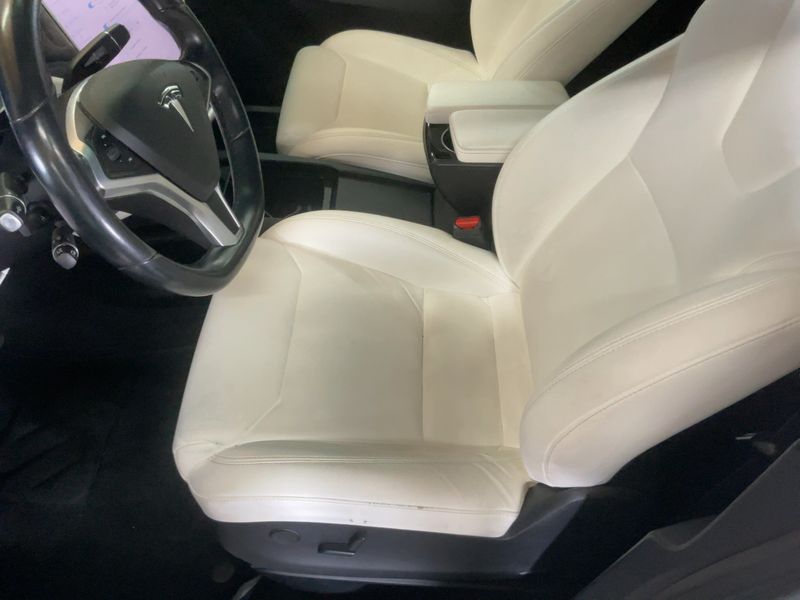 Tesla Model X 75D Dual 2018 – снимка 16