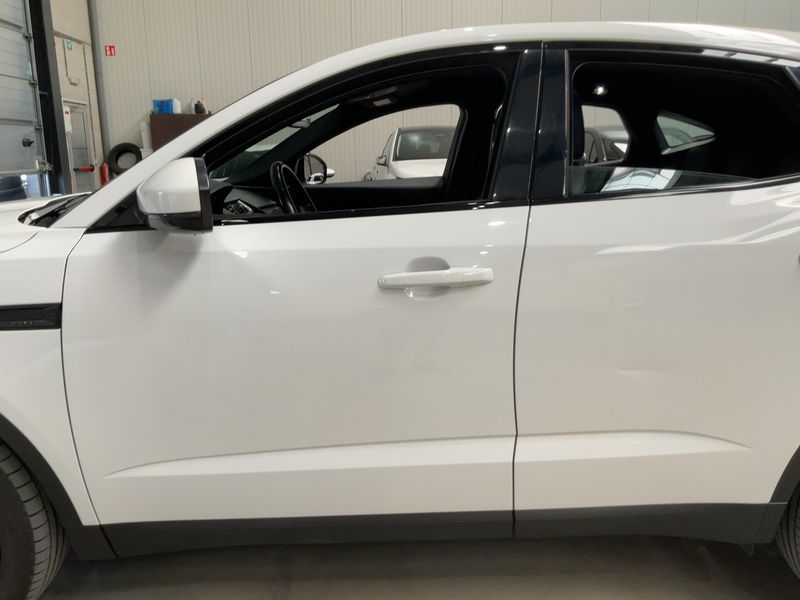 Jaguar E-Pace D150 S 2020 – снимка 4