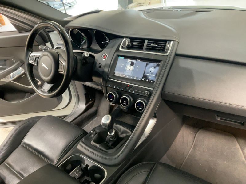Jaguar E-Pace D150 S 2020 – снимка 17