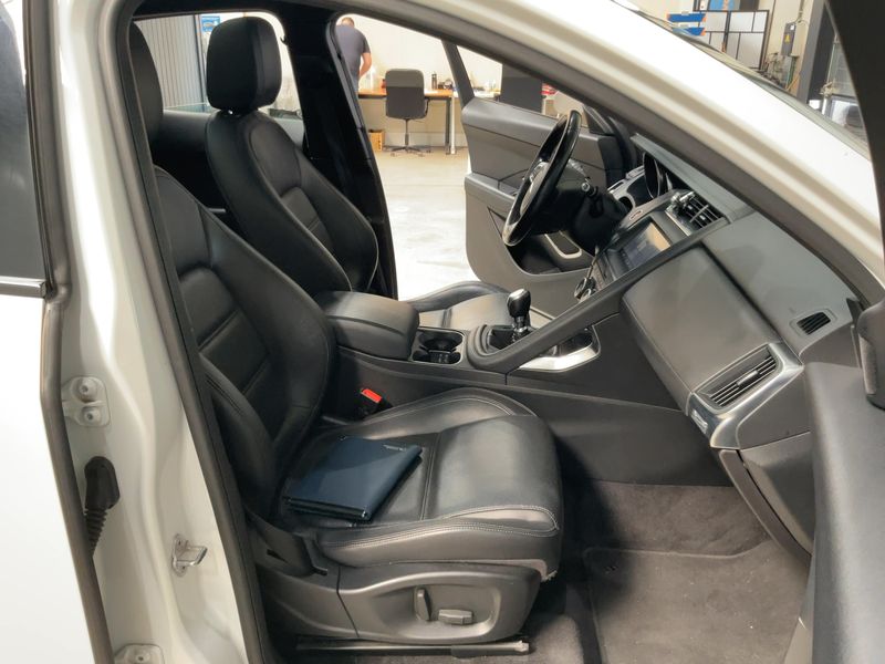 Jaguar E-Pace D150 S 2020 – снимка 16