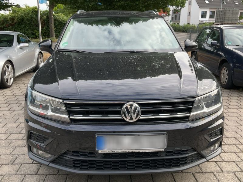 Volkswagen Tiguan 2.0 TDI Sound BlueMotion Tech 2017 – снимка 14